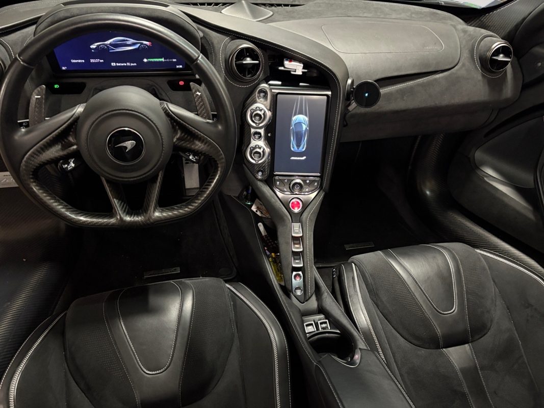 Mclaren 720S SPIDER 4.0i - 32V V8 TURBO