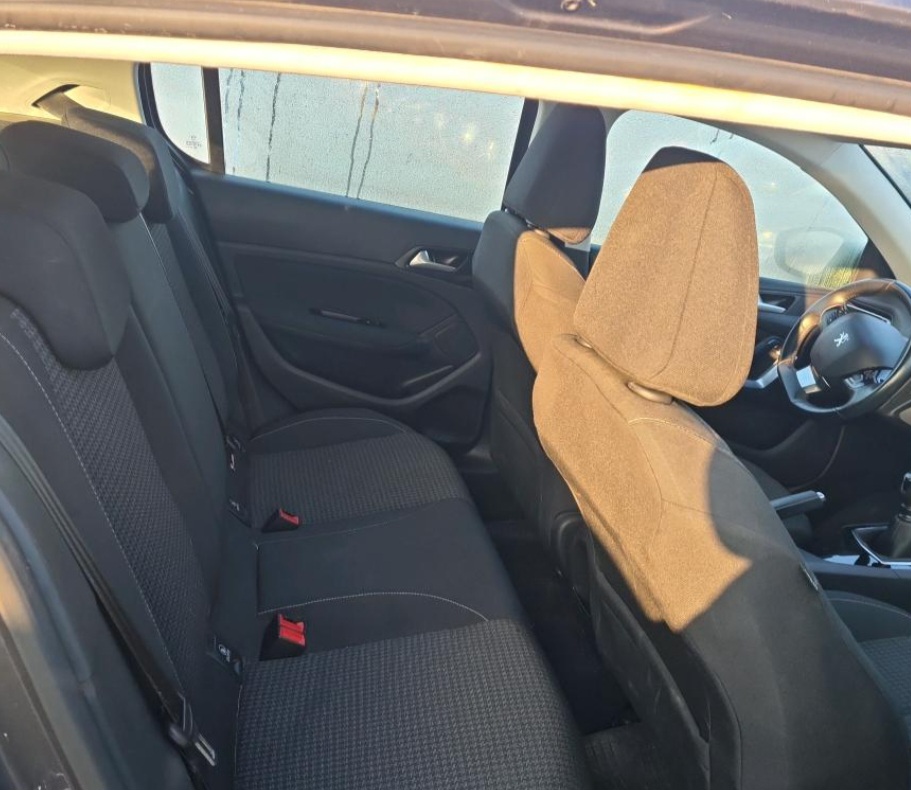 Peugeot 308 II (2) 1.5 BLUEHDI 130 S&amp;S 7CV ALLURE BUSINESS