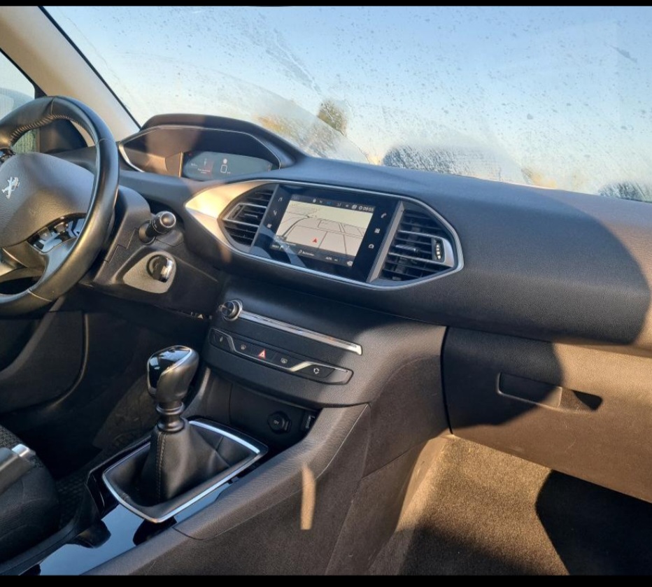 Peugeot 308 II (2) 1.5 BLUEHDI 130 S&amp;S 7CV ALLURE BUSINESS