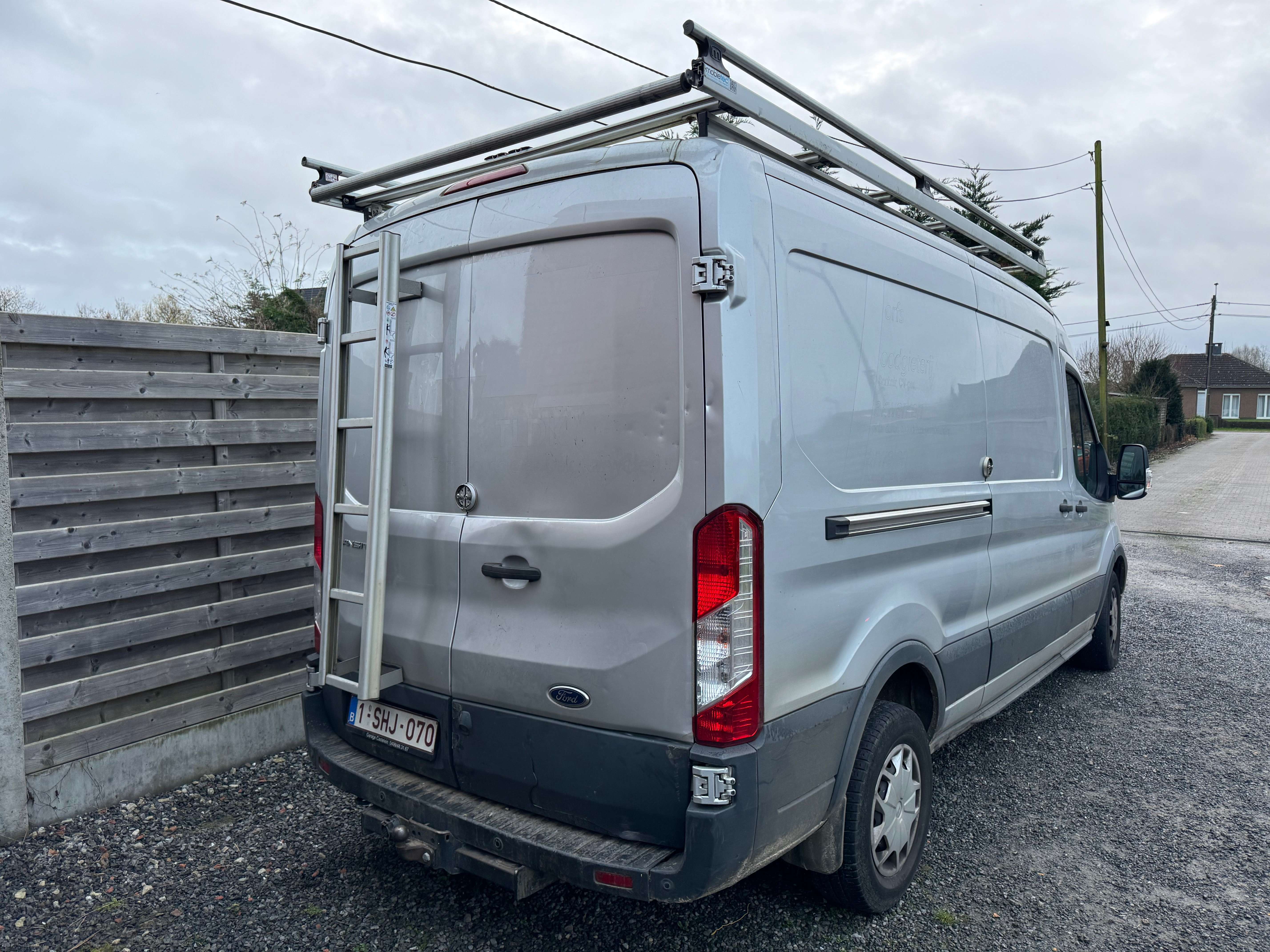 Ford Transit 2.0  L3H2 * PROBLEME MOTEUR