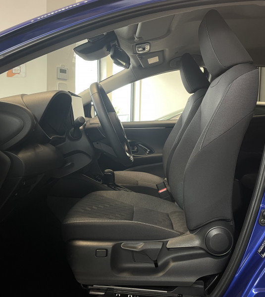 Toyota YARIS 116H DESIGN 5P MY25