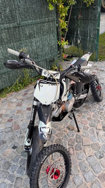 LOT DE 2 MOTOCROSS YCF 150, RXF 190