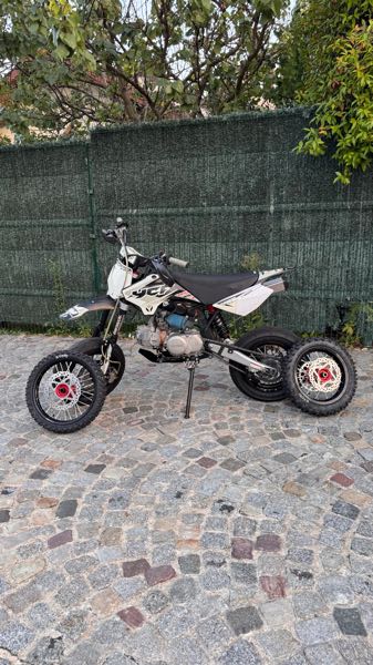 LOT DE 2 MOTOCROSS YCF 150, RXF 190
