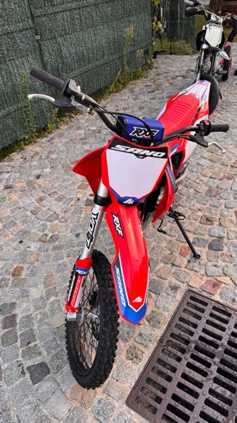 LOT DE 2 MOTOCROSS YCF 150, RXF 190