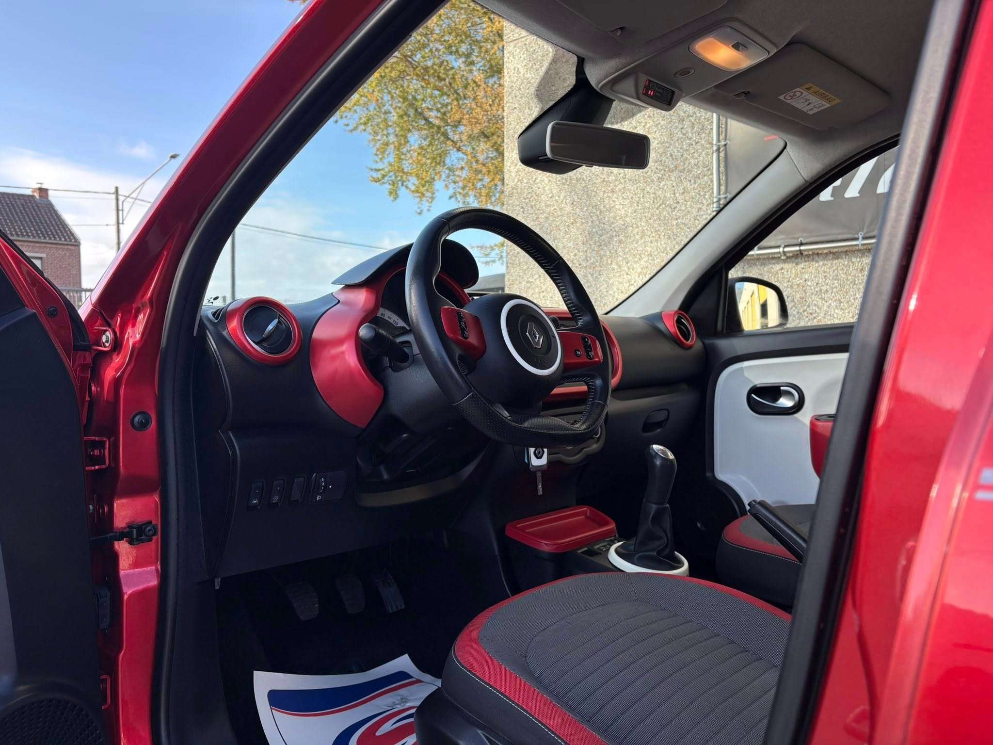 Renault Twingo Twingo 1.0i SCe Night