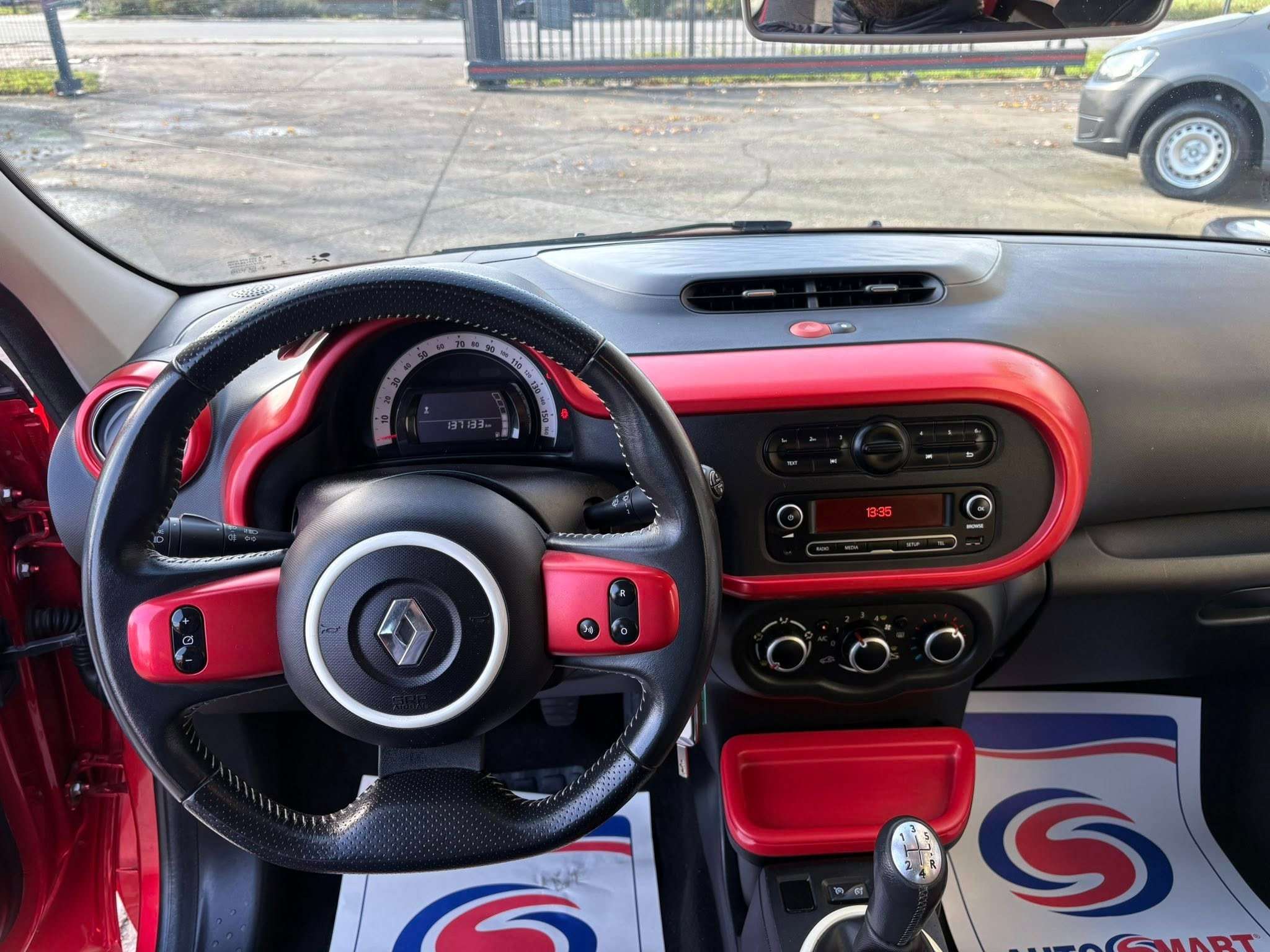 Renault Twingo Twingo 1.0i SCe Night