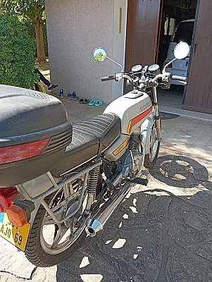 HONDA CB