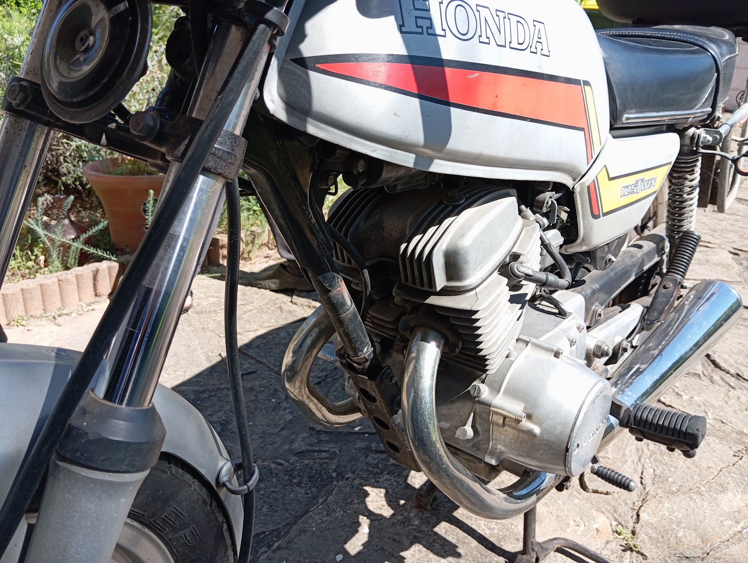 HONDA CB
