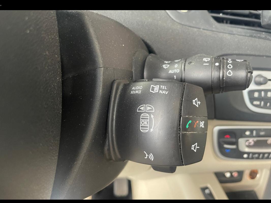 Renault Scenic III dCi 110 FAP eco2 Exception Euro 5 EDC 2011