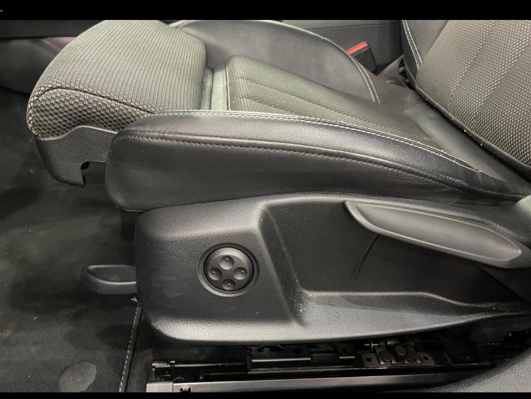 Audi A4 LIMOUSINE V (2) 35 TFSI 150 S L S tronic 7 S line
