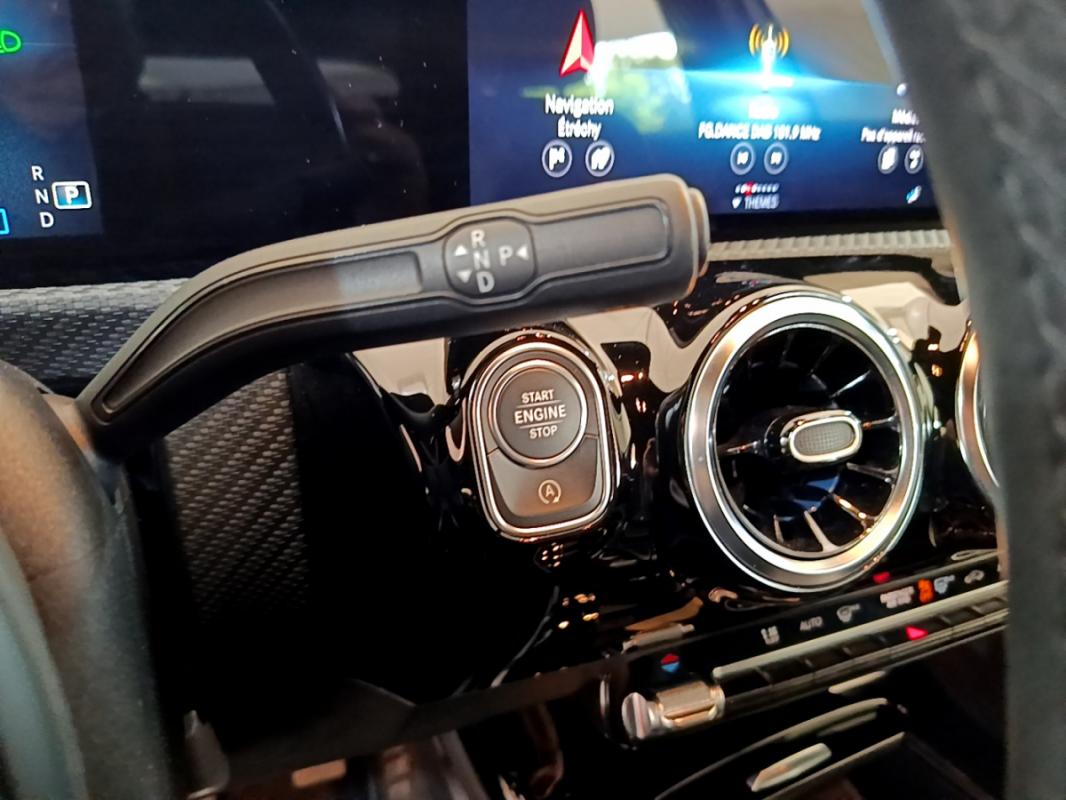 Mercedes-Benz Classe A Compact IV 180 d Business Line 7G-DCT