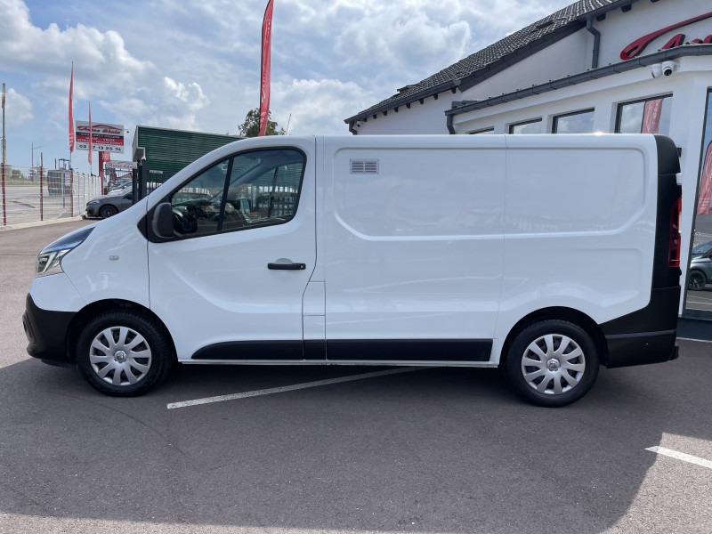 Renault TRAFIC III FG / PRIX HT 16 650 / L1H1 1200 2.0 DCI 120CH CONFORT E6