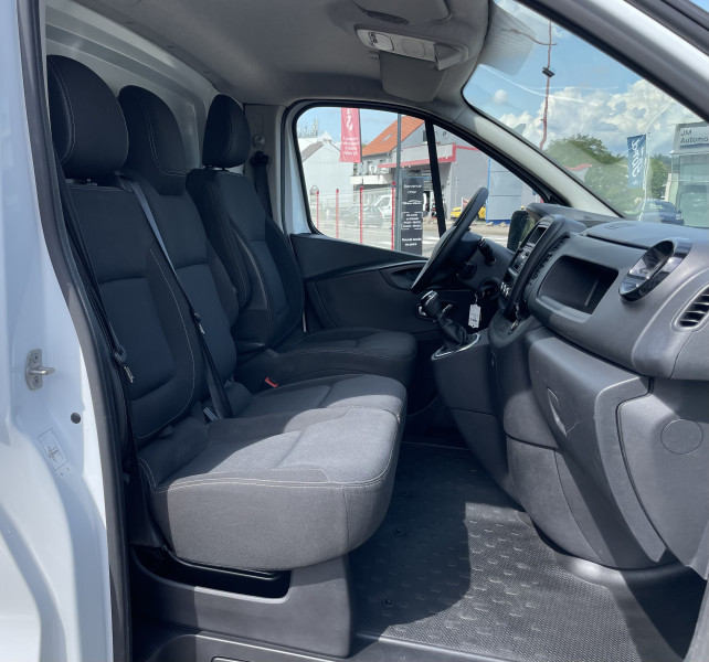 Renault TRAFIC III FG / PRIX HT 16 650 / L1H1 1200 2.0 DCI 120CH CONFORT E6