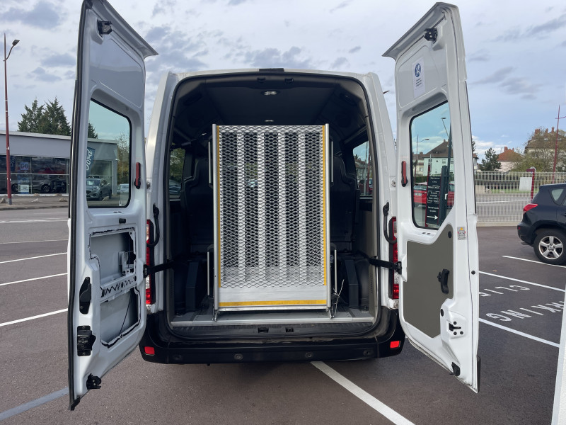 Renault MASTER III COMBI / PRIX HT 23 316,67 / F3500 L2H2 2.3 DCI 135CH 7CV