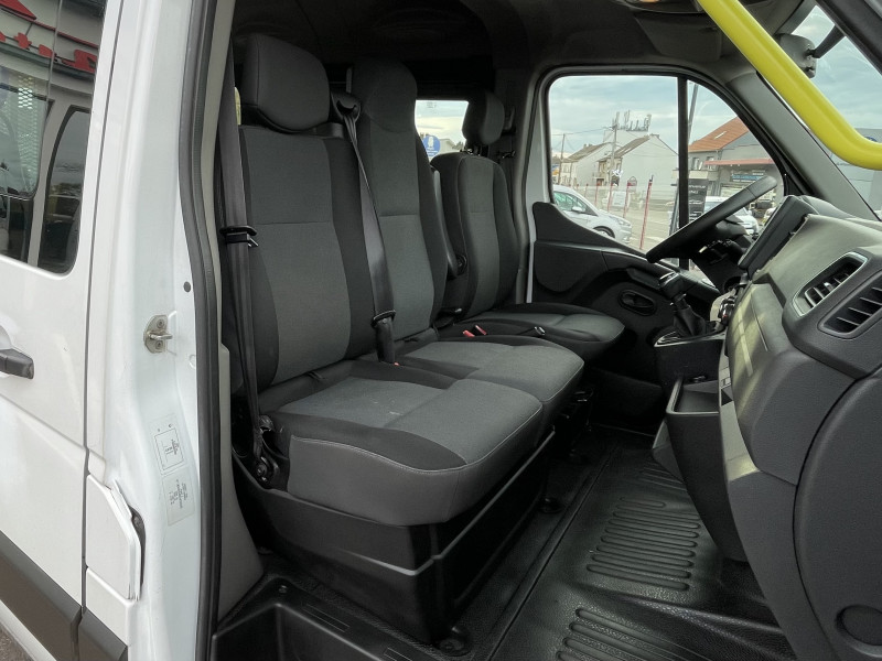 Renault MASTER III COMBI / PRIX HT 23 316,67 / F3500 L2H2 2.3 DCI 135CH 7CV