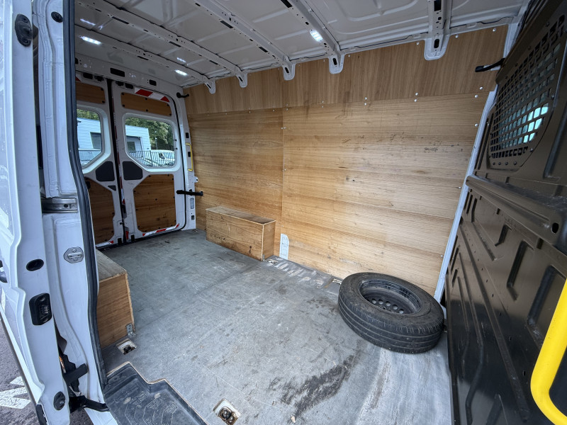 Volkswagen CRAFTER FG / PRIX HT 20 816,67 / 35 L3H3 2.0 TDI 140CH BUSINESS LINE TRACTION