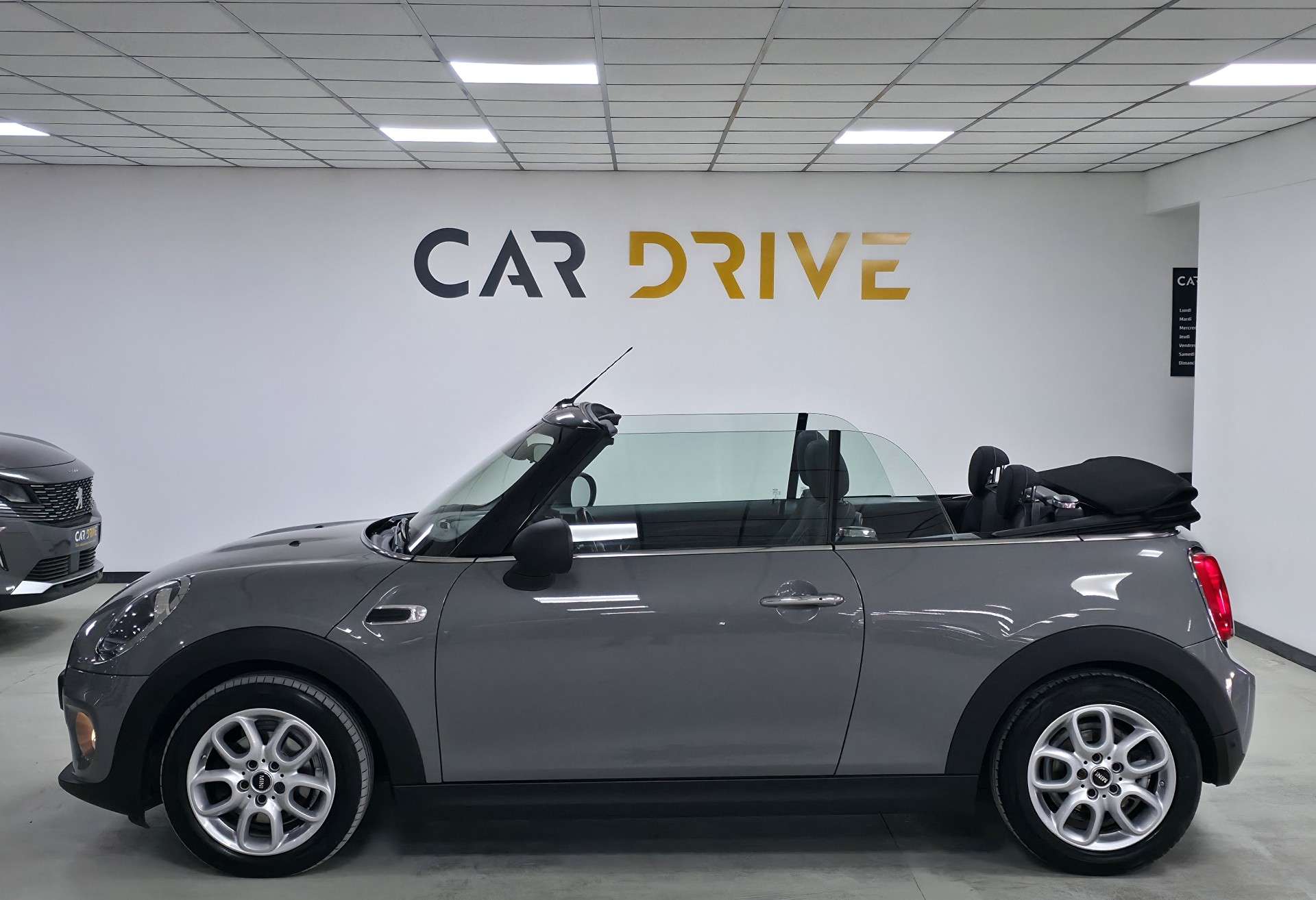 MINI Cooper D Cabrio Cabriolet 1.5 i CAPTEUR/ECLAIRAGE AMBIANCE/CRUISE