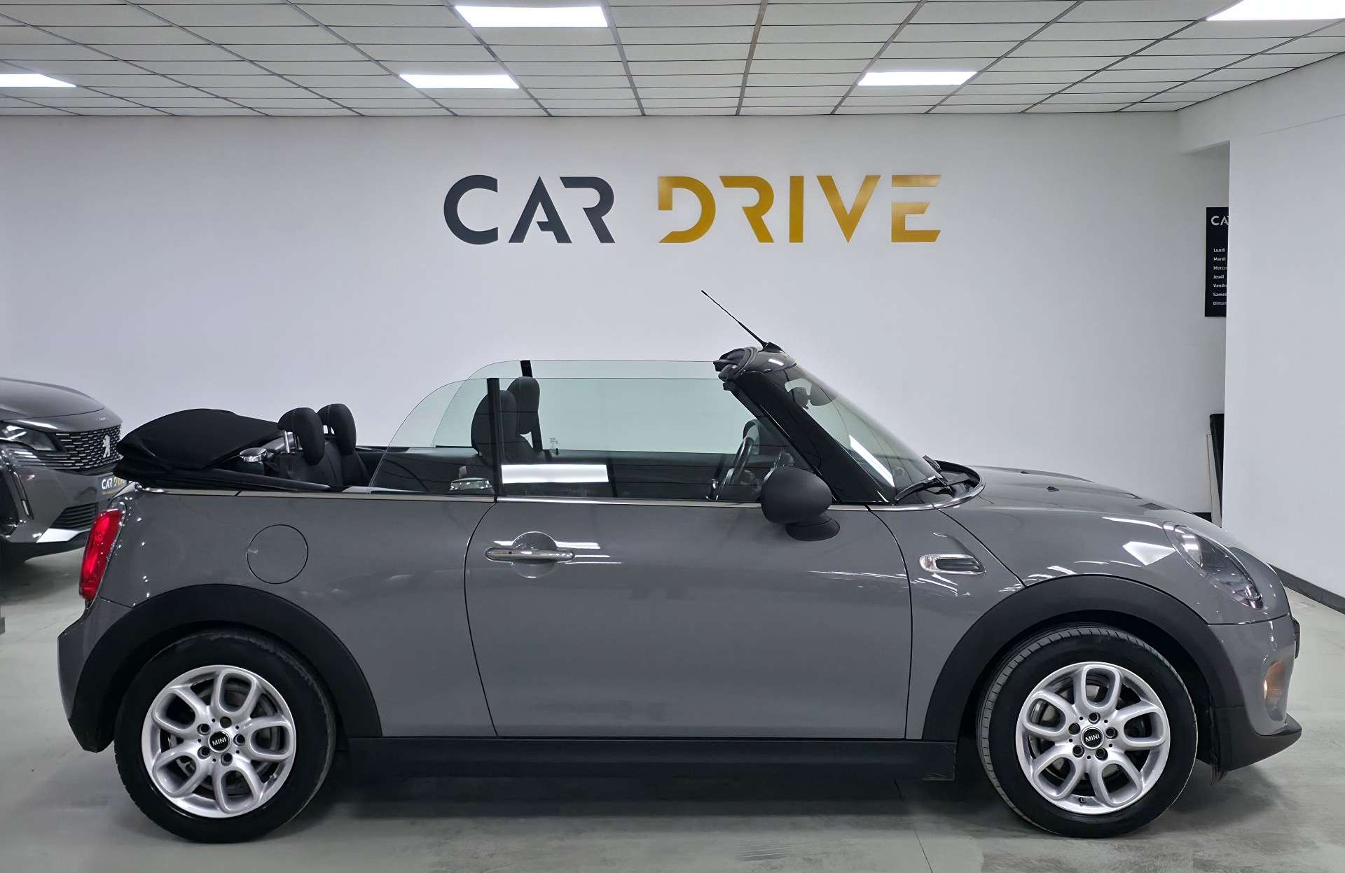 MINI Cooper D Cabrio Cabriolet 1.5 i CAPTEUR/ECLAIRAGE AMBIANCE/CRUISE
