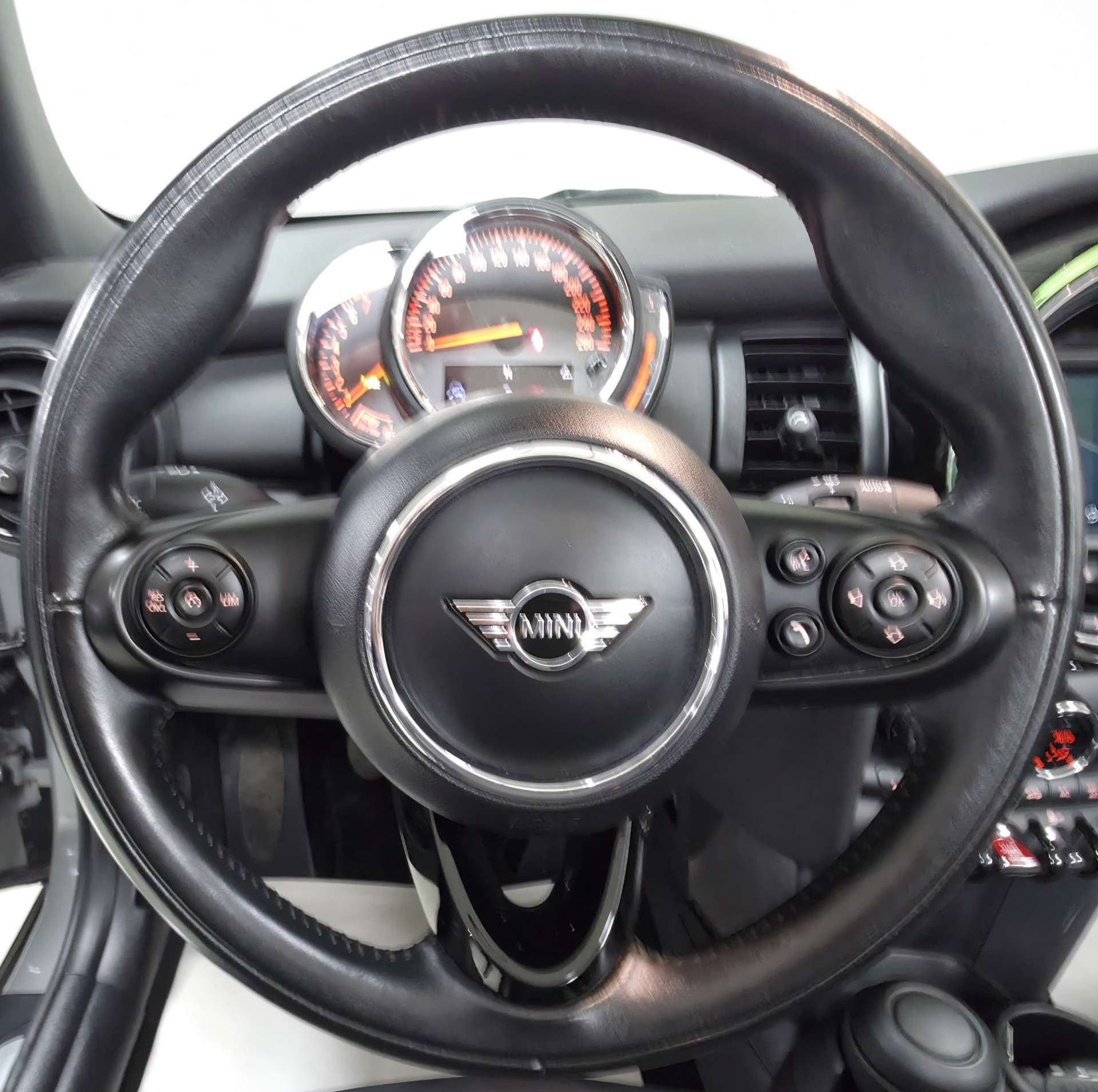 MINI Cooper D Cabrio Cabriolet 1.5 i CAPTEUR/ECLAIRAGE AMBIANCE/CRUISE