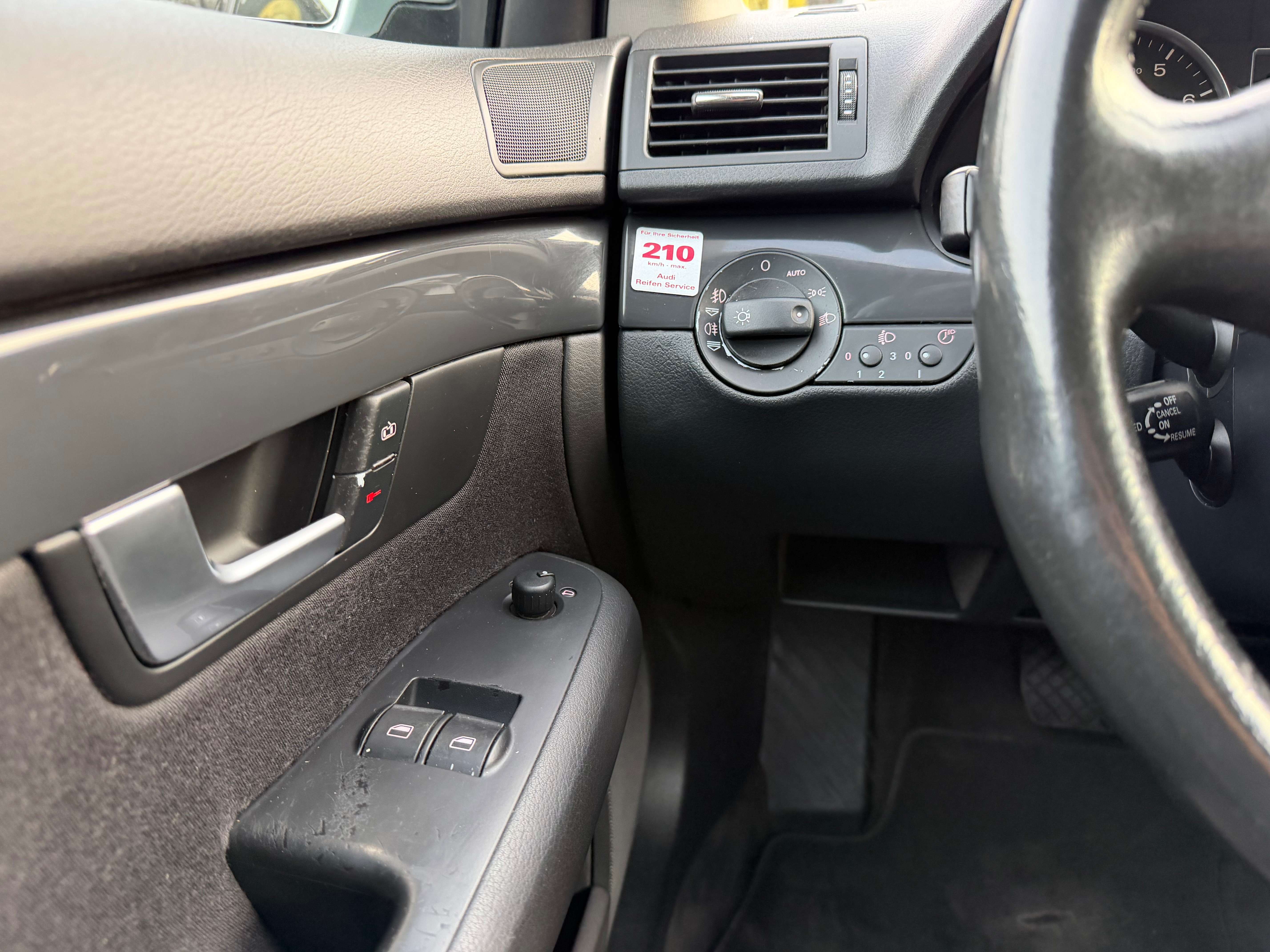 Audi A4 A4 2.0i 16v FSI*Boîte automatiqu* garantie 12M*