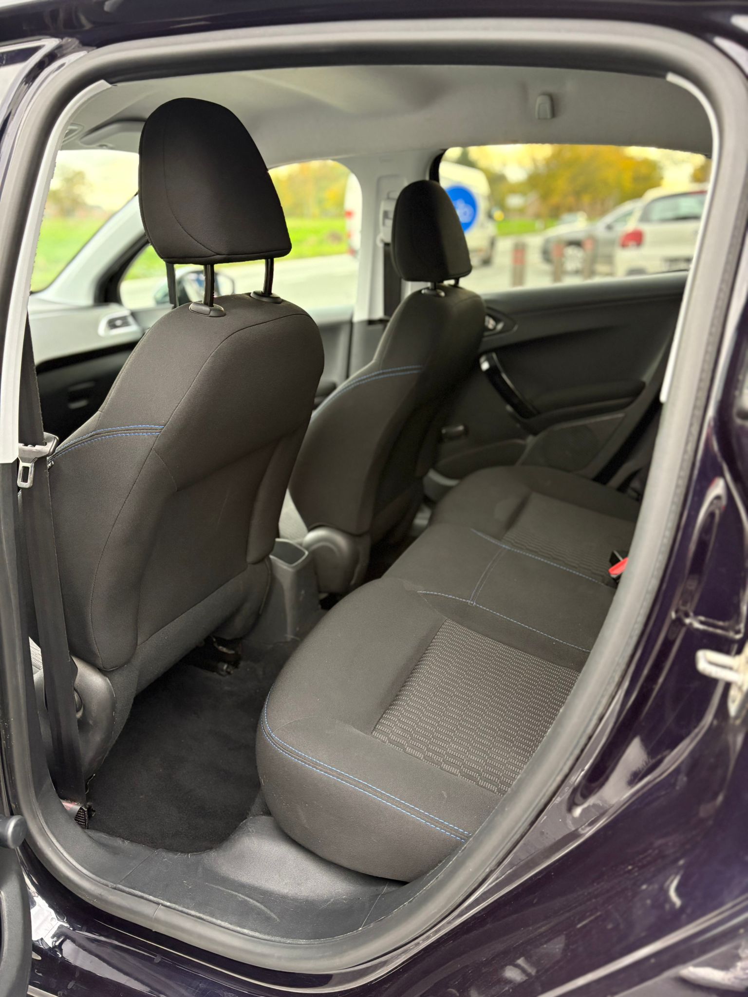 Peugeot 208 (2) 1.2 PURETECH 82 ALLURE 5P