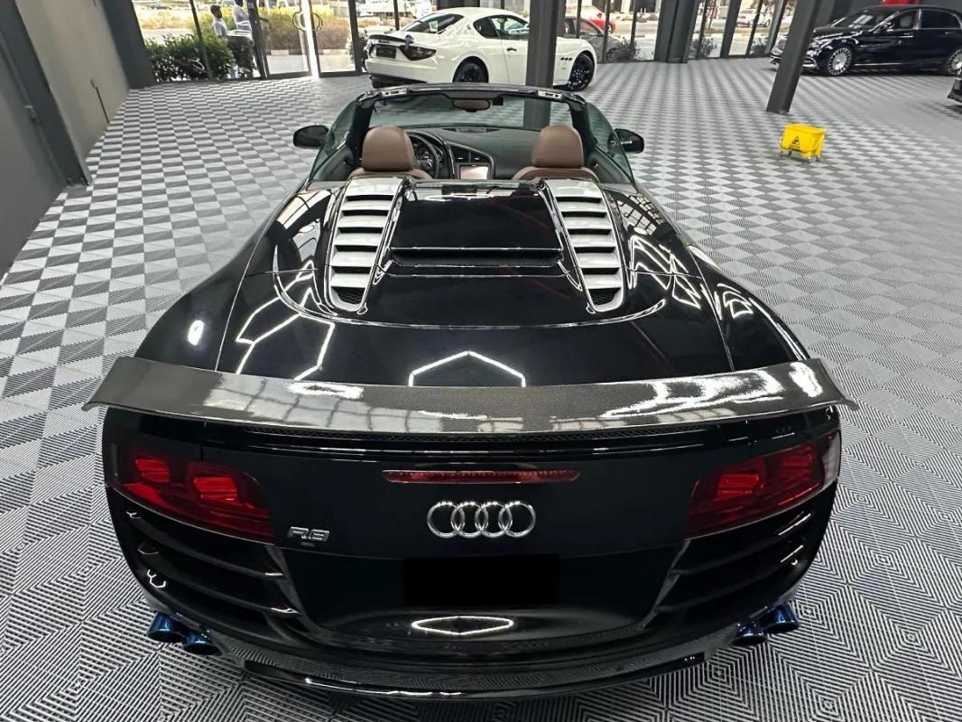 Audi R8 V10 5.2 SPYDER 525 QUATTRO R-TRONIC