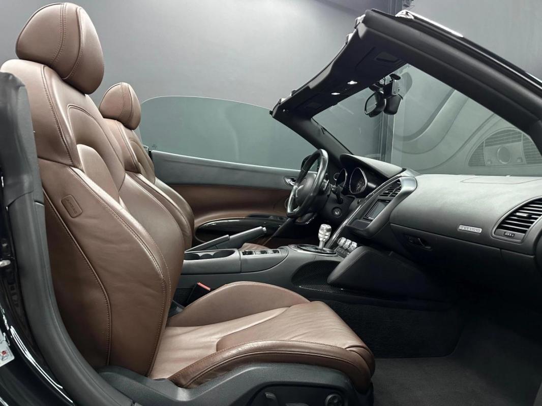 Audi R8 V10 5.2 SPYDER 525 QUATTRO R-TRONIC