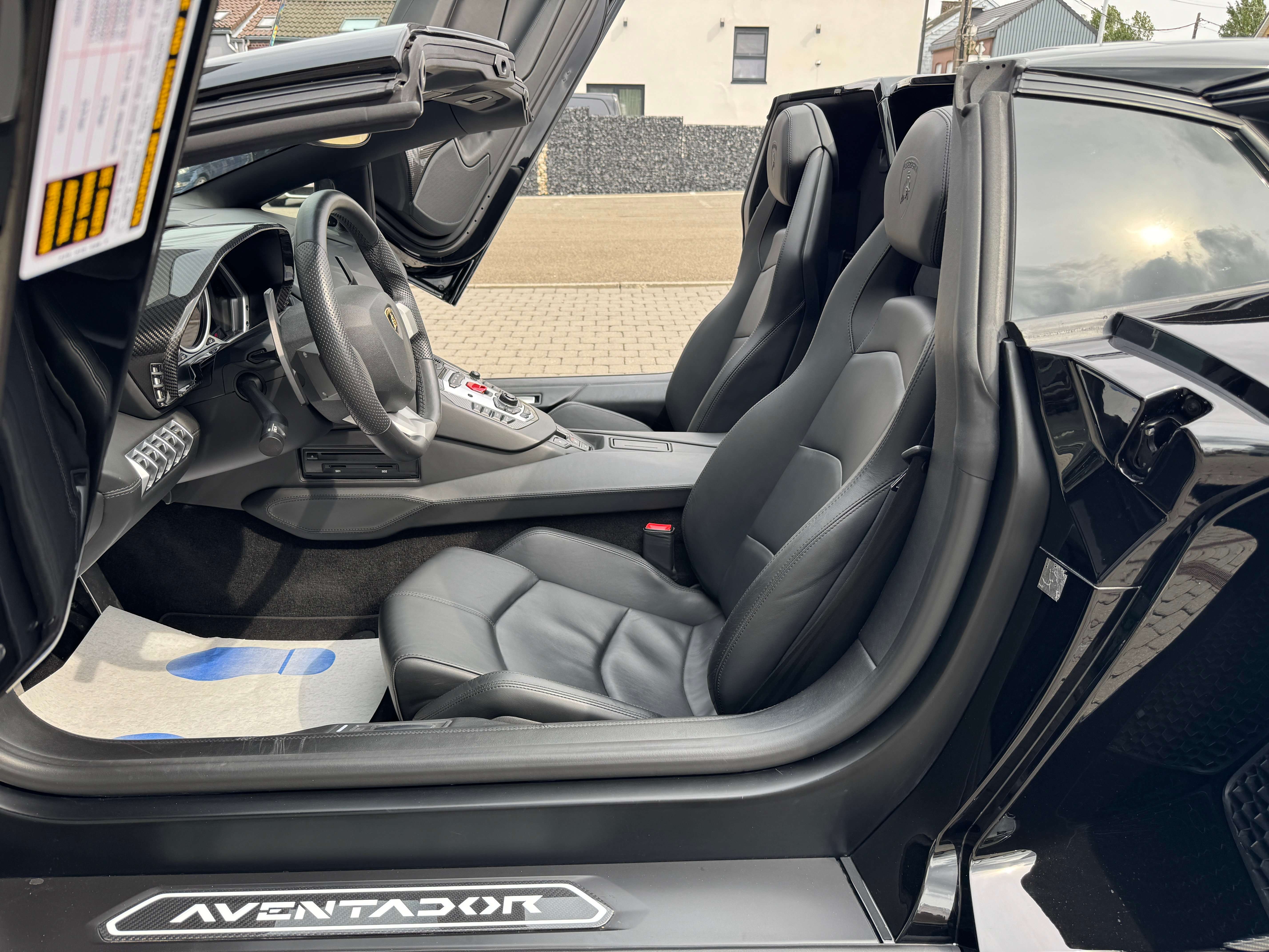 Lamborghini Aventador 6.5i V12 LP700-4*CARBON*LIFT*CAMERA AR*GPS*XENON*