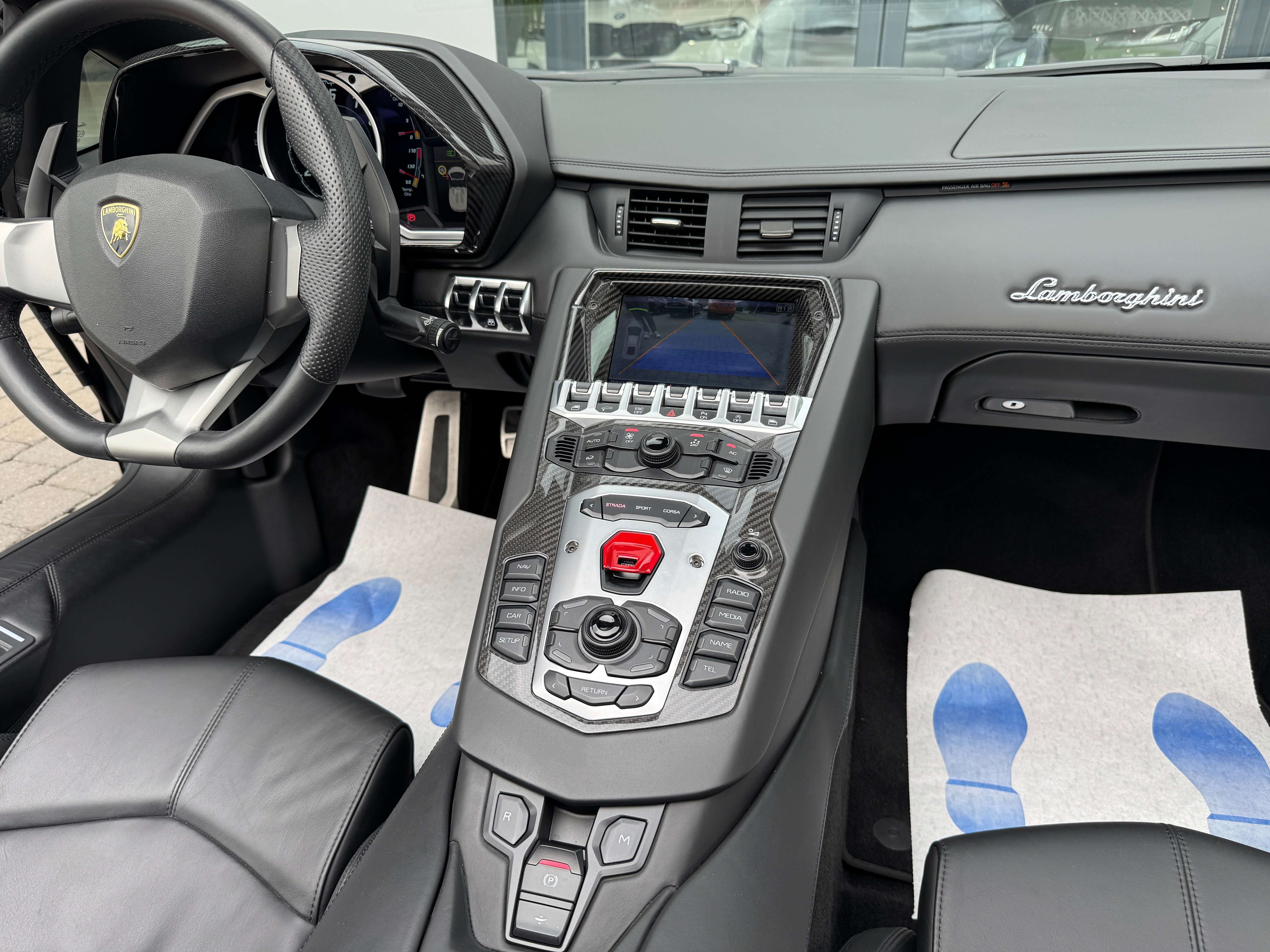 Lamborghini Aventador 6.5i V12 LP700-4*CARBON*LIFT*CAMERA AR*GPS*XENON*