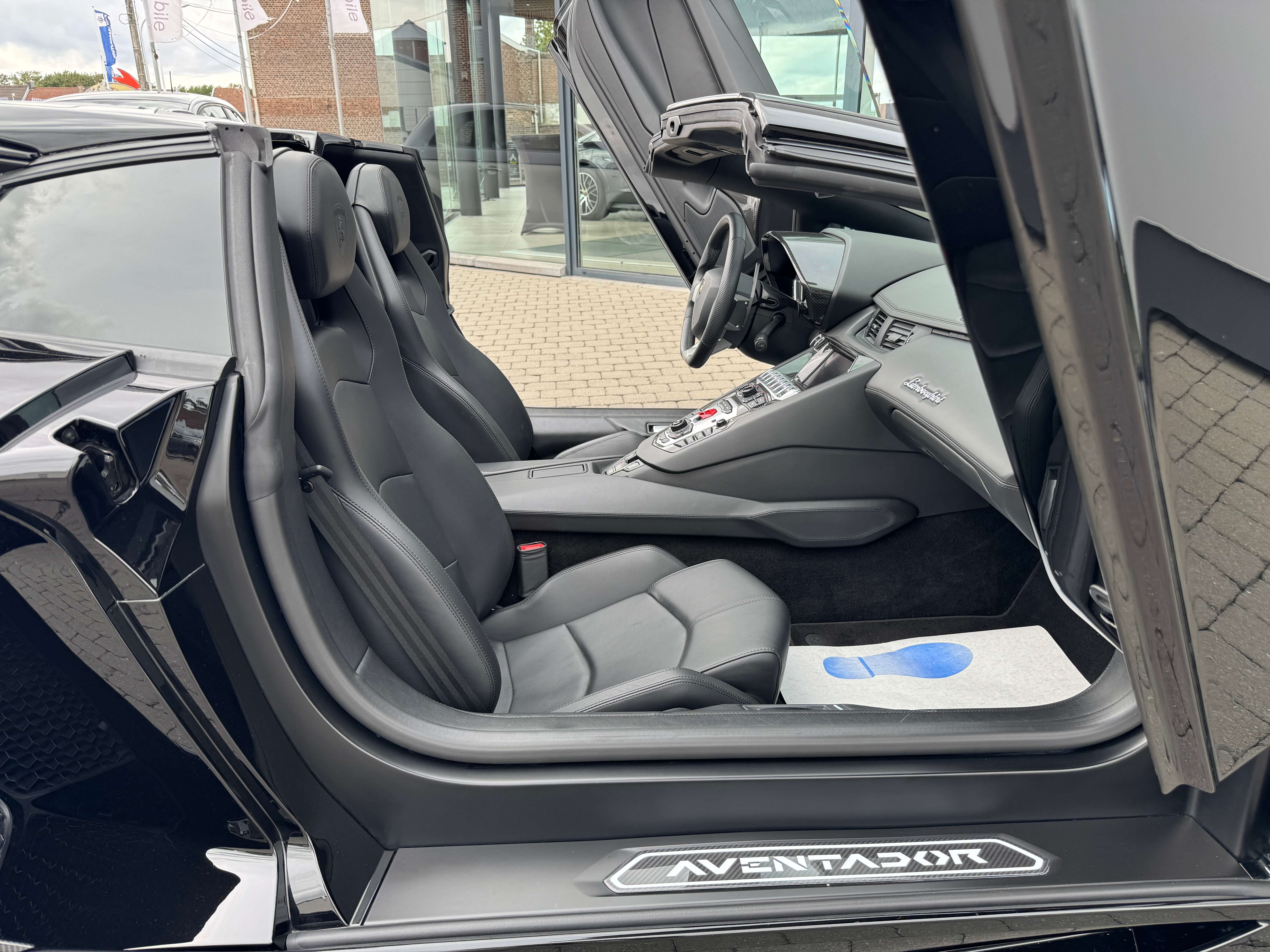 Lamborghini Aventador 6.5i V12 LP700-4*CARBON*LIFT*CAMERA AR*GPS*XENON*