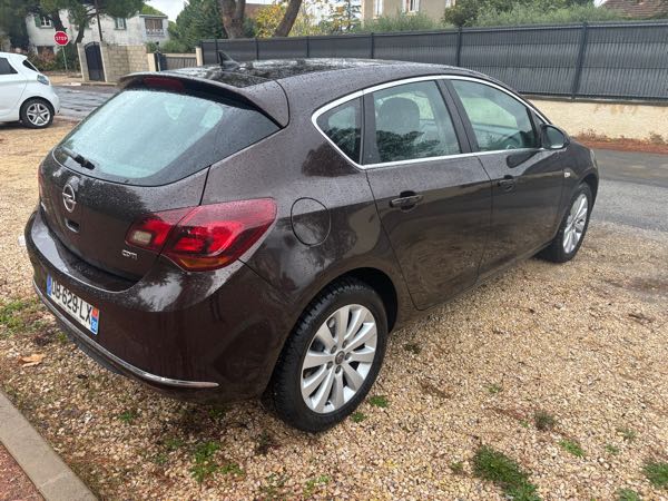 Opel Astra IV (2) 2.0 CDTI 165 FAP COSMO BVA