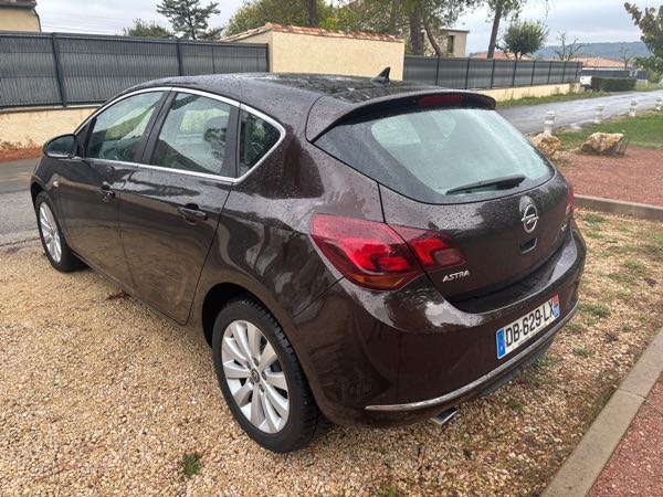Opel Astra IV (2) 2.0 CDTI 165 FAP COSMO BVA