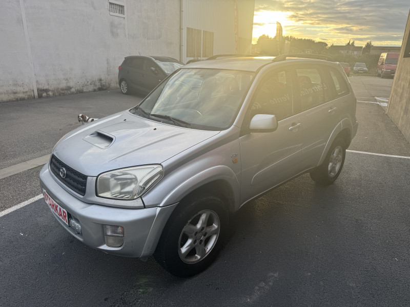 Toyota RAV4 115 D-4D GX 5P