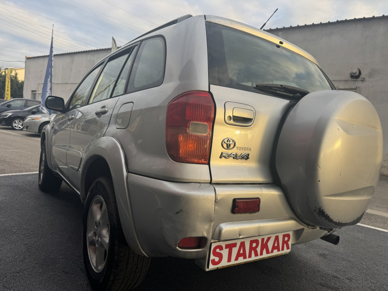 Toyota RAV4 115 D-4D GX 5P