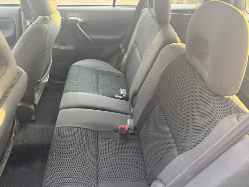 Toyota RAV4 115 D-4D GX 5P