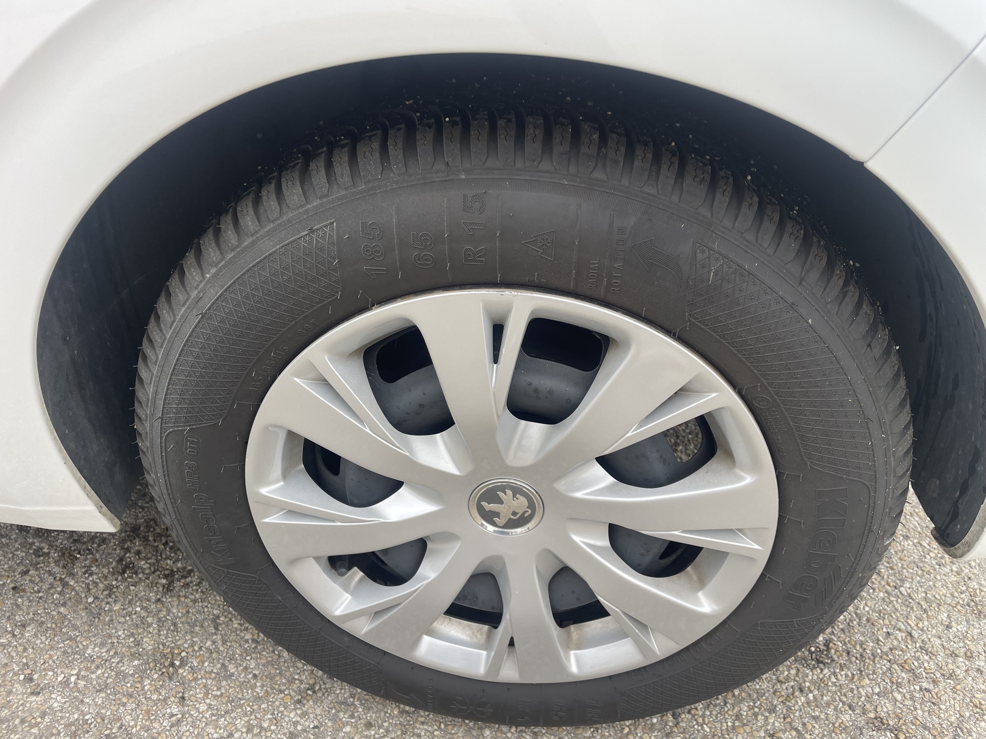 Peugeot 208 1.2 VTI 82 ALLURE 5P