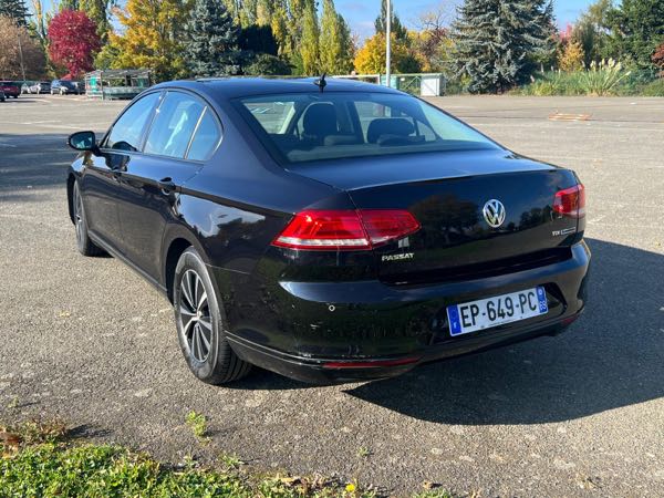 Volkswagen Passat VIII 1.6 TDI 120 BLUEMOTION TECHNOLOGY BUSINESS