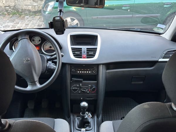 Peugeot 207 (2) 1.4 VTI 95 URBAN MOVE 3P