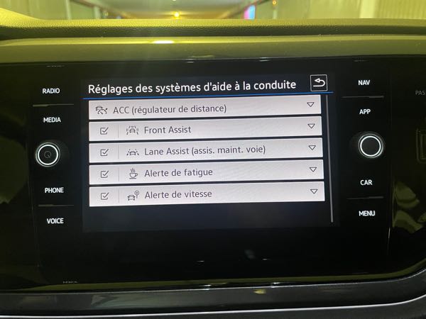 Volkswagen Polo VI (2) 1.0 TSI 95 DSG7 STYLE