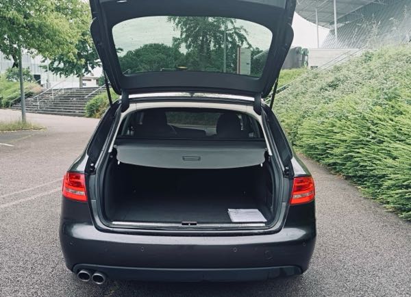 Audi A4 IV (2) AVANT 2.0 TDI 143 AMBITION LUXE MULTITRONIC