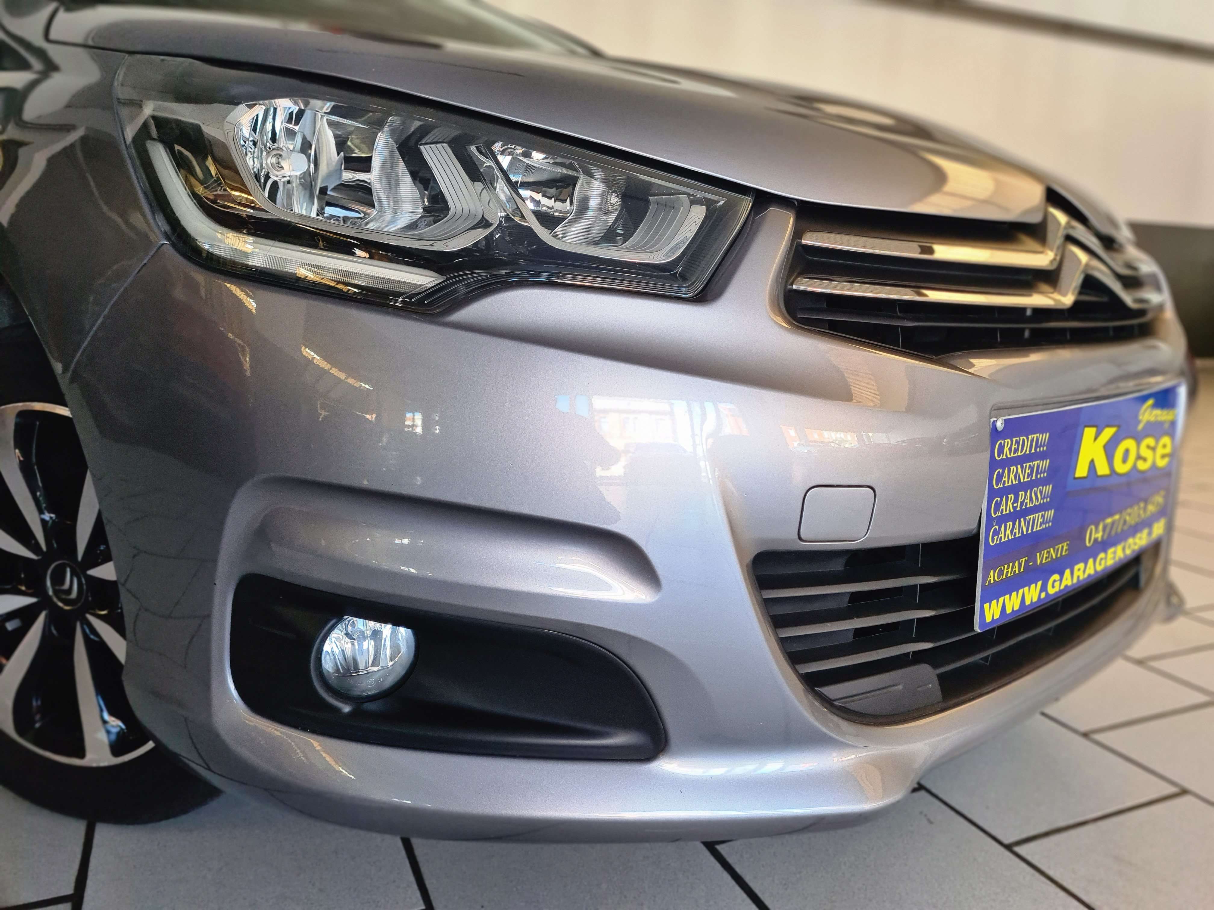 Citroen C4 1.2 PureTech/NAVIGATION//CARNET ENTRETIEN/GARANTIE