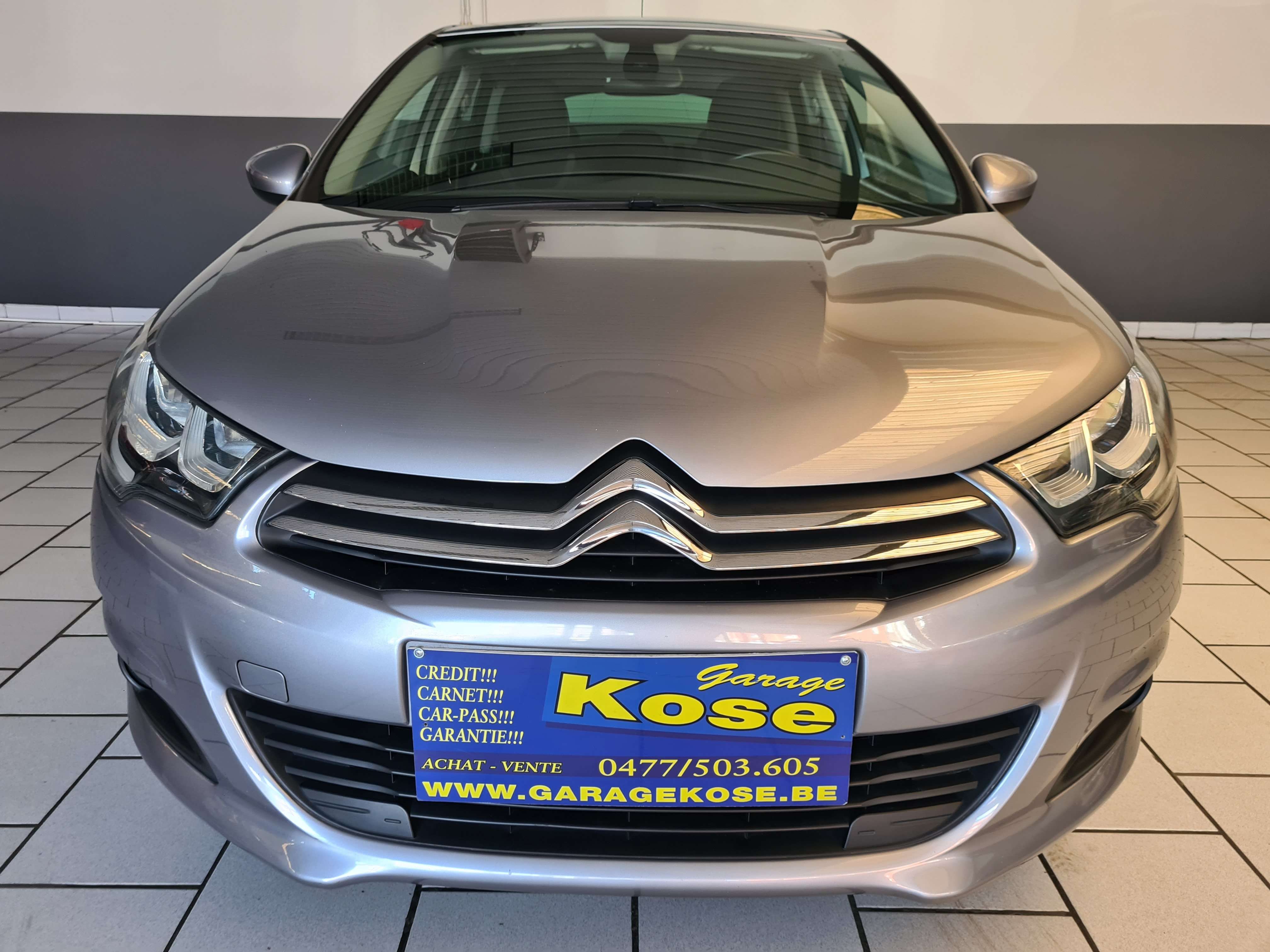 Citroen C4 1.2 PureTech/NAVIGATION//CARNET ENTRETIEN/GARANTIE