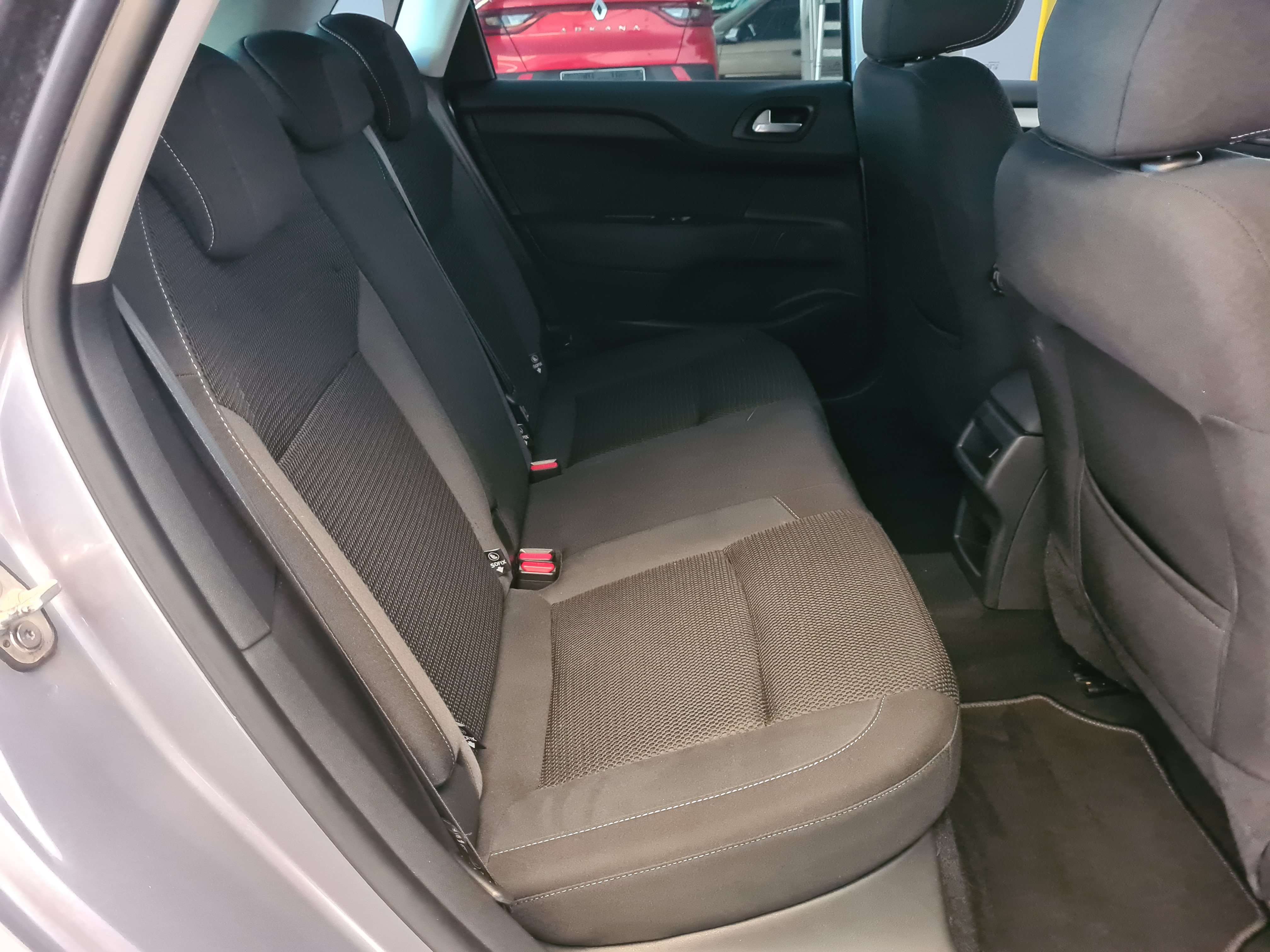 Citroen C4 1.2 PureTech/NAVIGATION//CARNET ENTRETIEN/GARANTIE