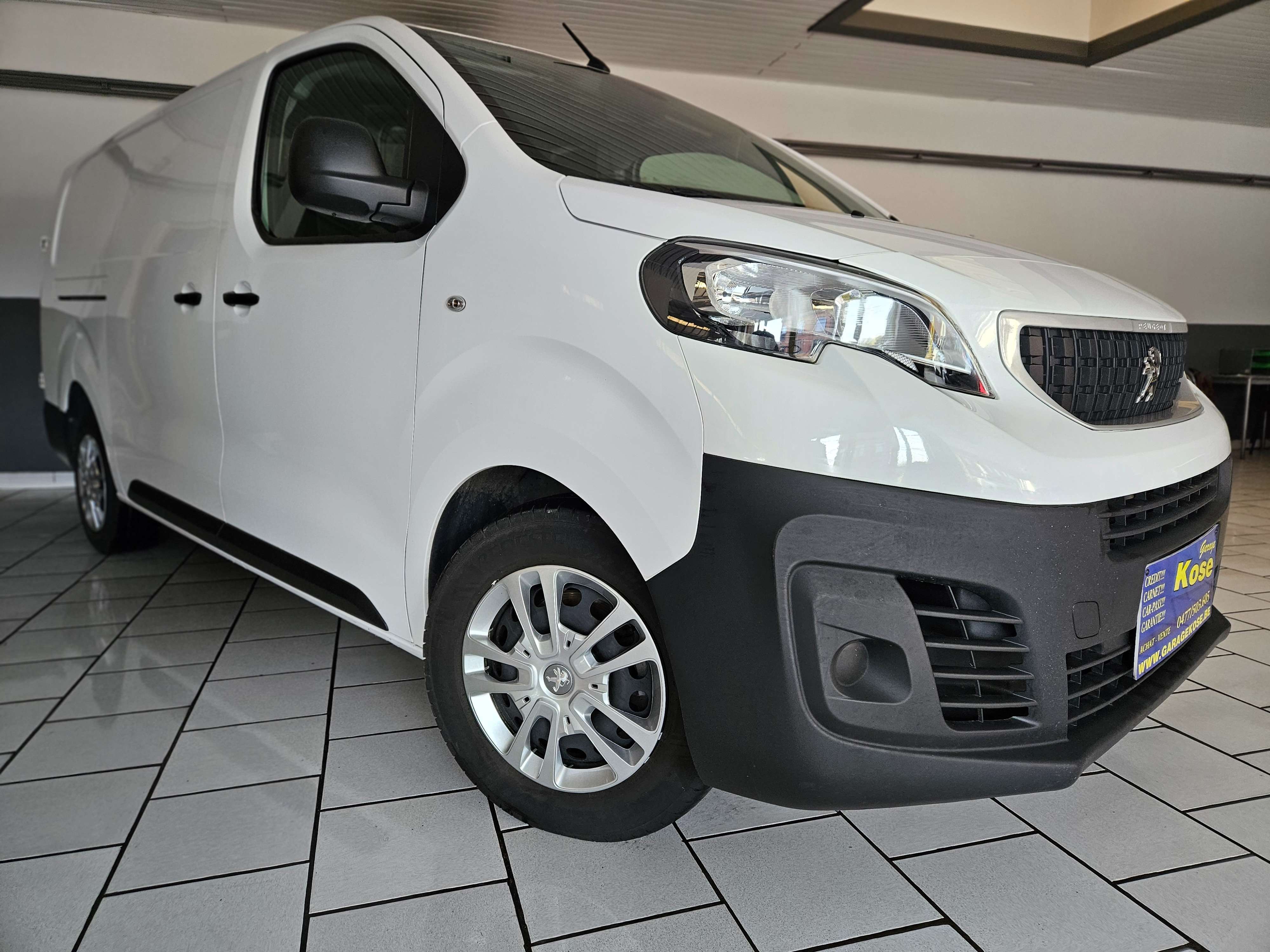 Peugeot Expert 20HDI//3 PLACES/CLIMATISATION//BLUTHOOTH//L3H1