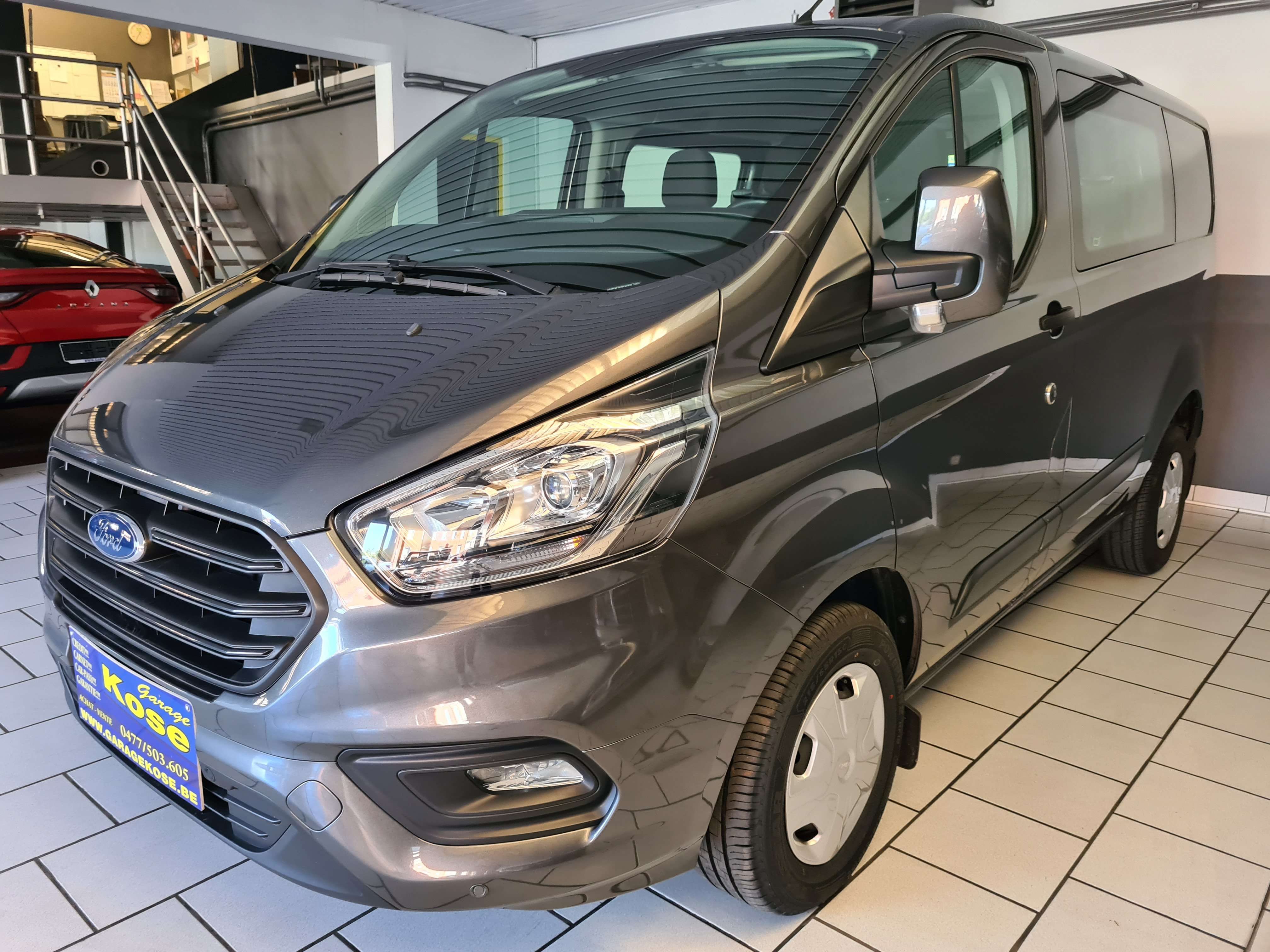 Ford Transit Custom DBL CABINE// UTILITAIRE 5 PL// CLIM// FAIBLE KM