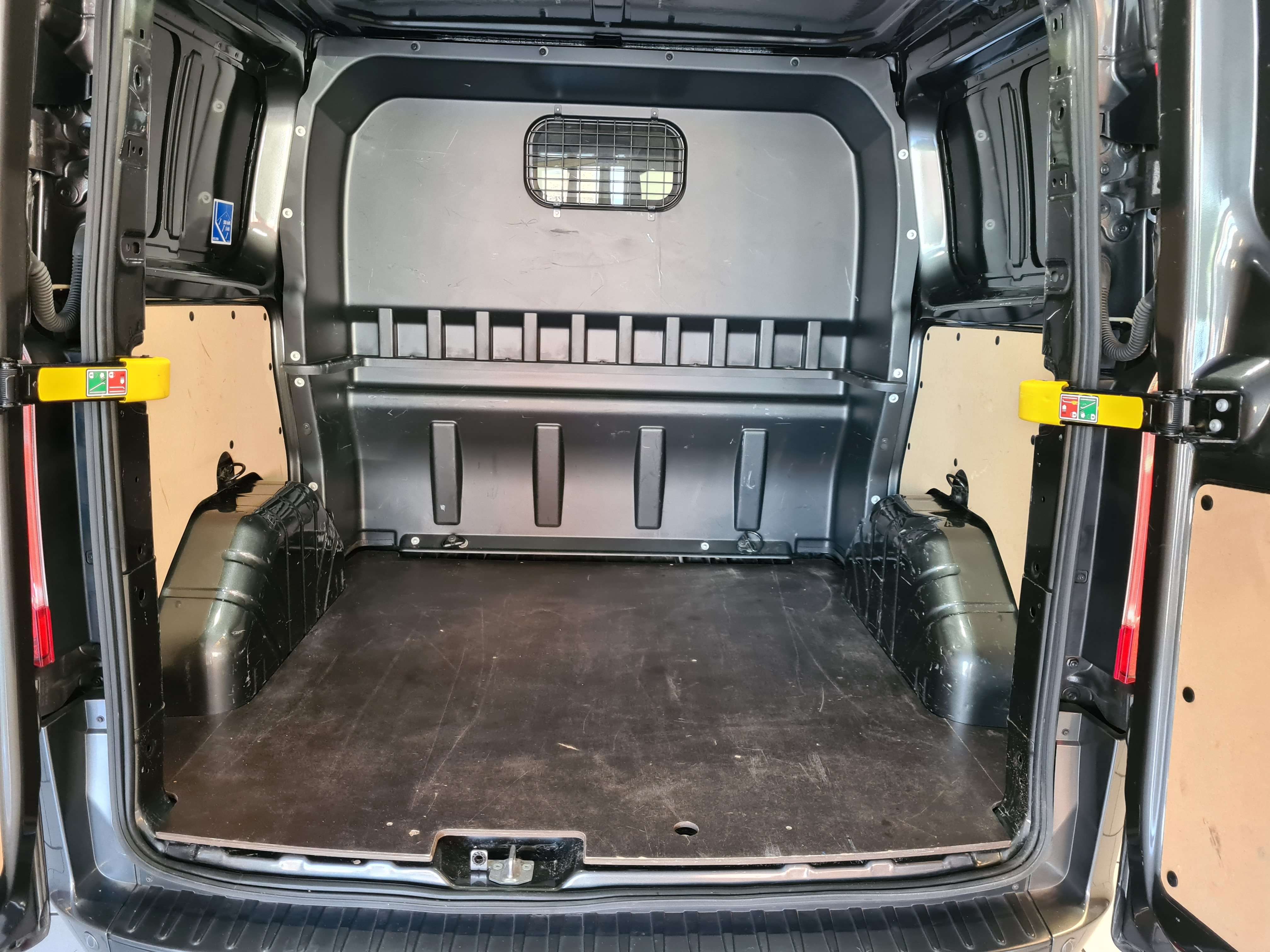 Ford Transit Custom DBL CABINE// UTILITAIRE 5 PL// CLIM// FAIBLE KM