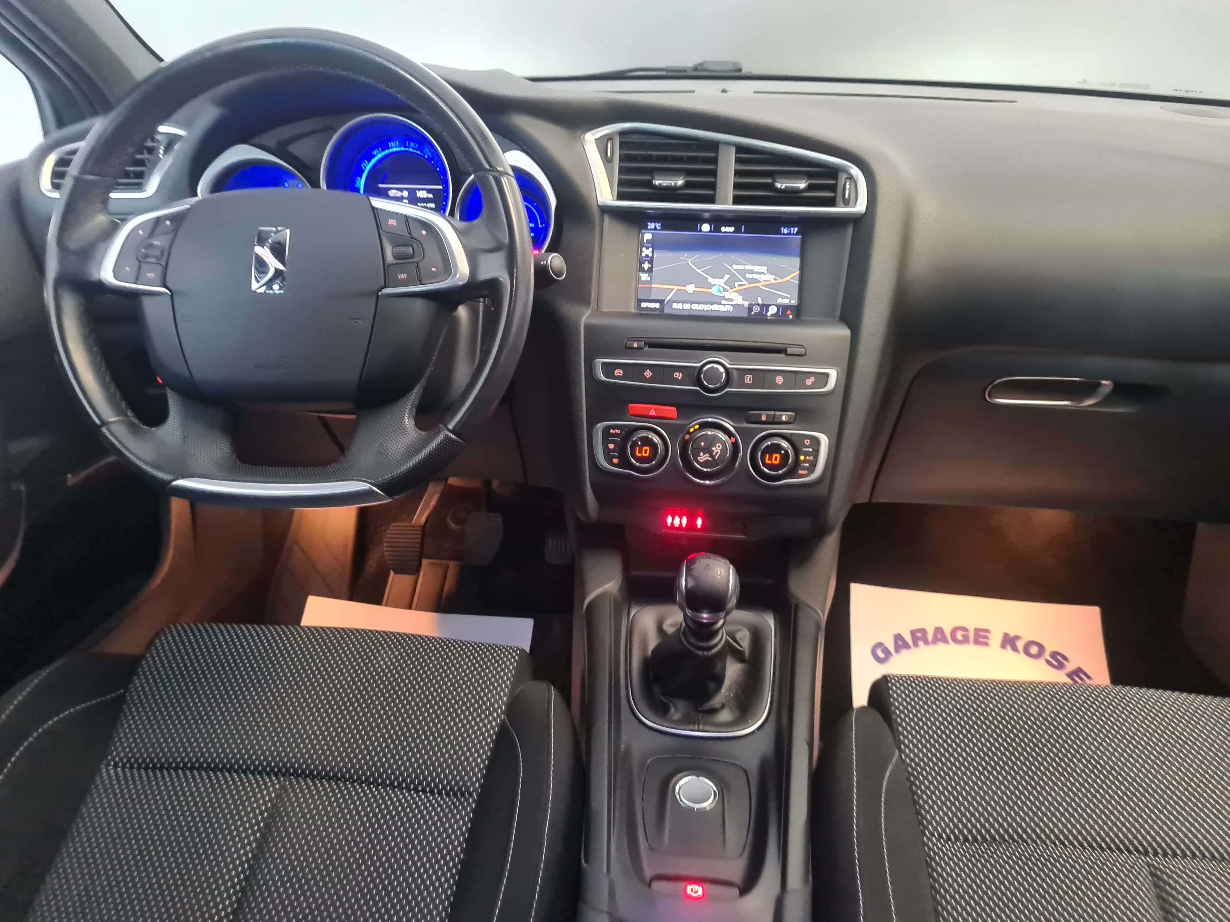 DS Automobiles DS 4 Crossback 1.2 PureTec/NAVIGATION/CAR-PLAY/1ERE MAIN/GARANTIE