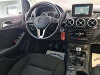 Mercedes-Benz B 180 /NAVIGATION/CLIMATISATION/GARANTIE/CAR-PASS