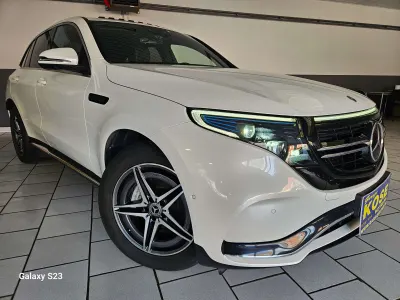 Mercedes-Benz EQC 400 80 kWh 4-Matic//AMG//CUIR//PHARES LED//FULL OPTION