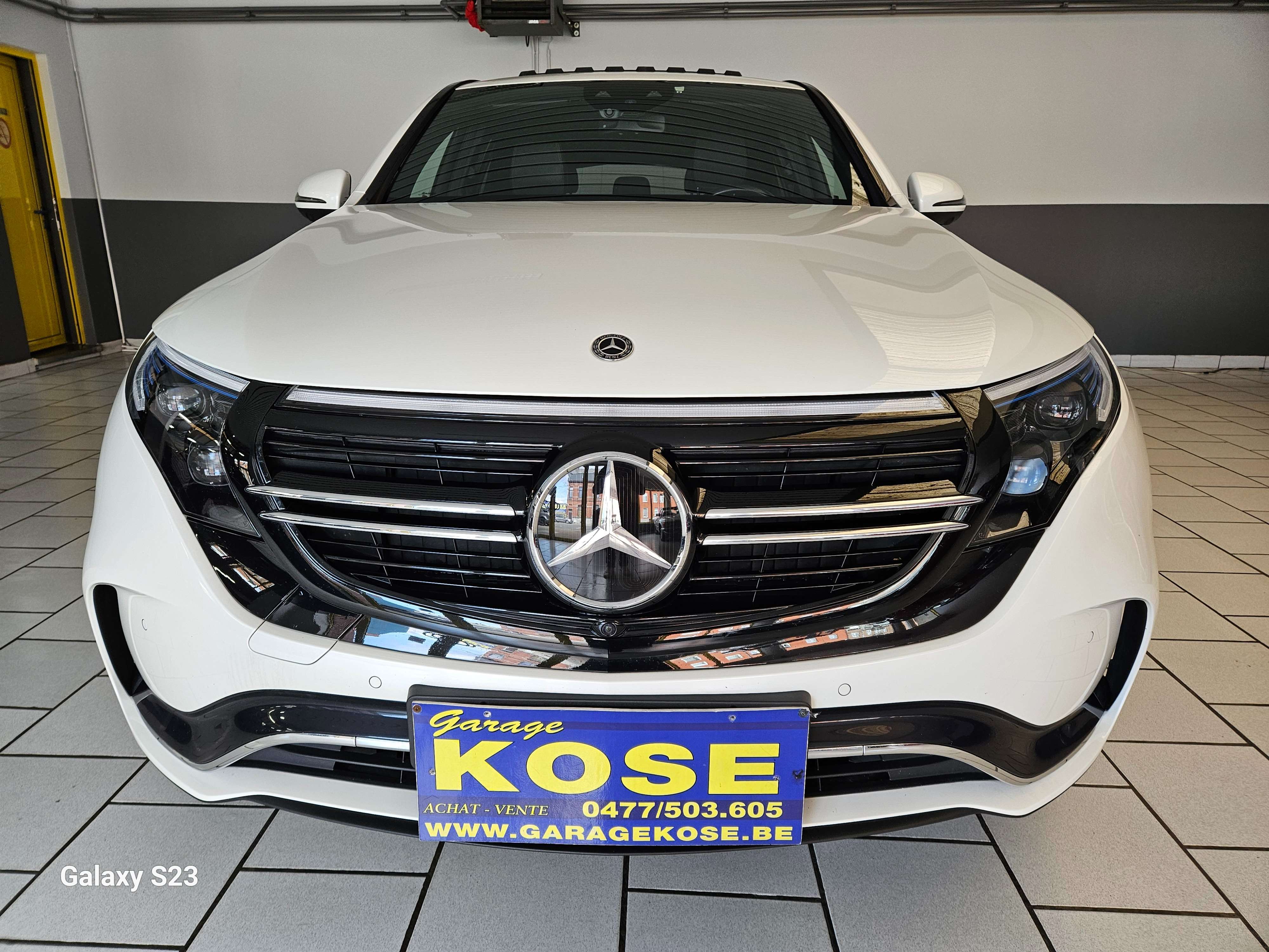 Mercedes-Benz EQC 400 80 kWh 4-Matic//AMG//CUIR//PHARES LED//FULL OPTION
